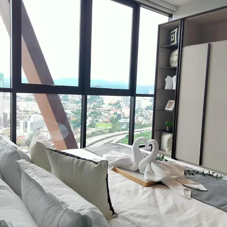 Scarletz Suites Klcc I Homebrickz Kuala Lumpur Exterior photo