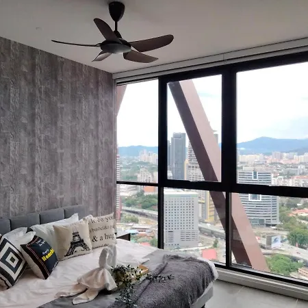 Scarletz Suites Klcc I Homebrickz Kuala Lumpur Exterior photo