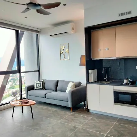 Scarletz Suites Klcc I Homebrickz Kuala Lumpur Exterior photo